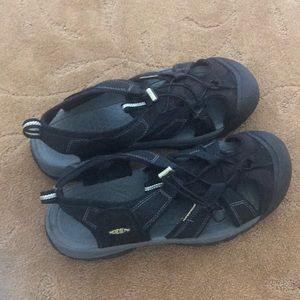 Keen men’s sandals